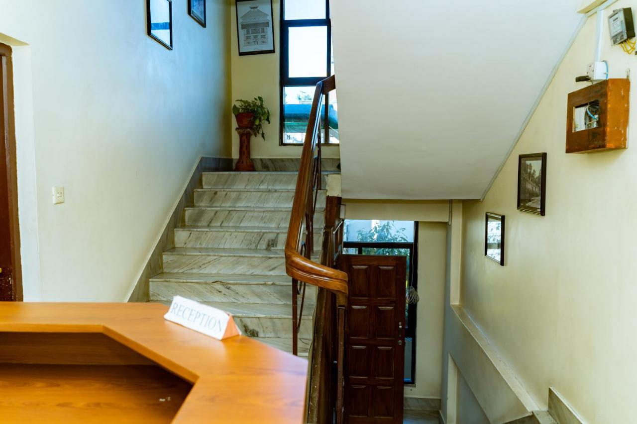 Kbb Hotel And Apartments Hosted By Hostmandu Lalitpur Екстериор снимка