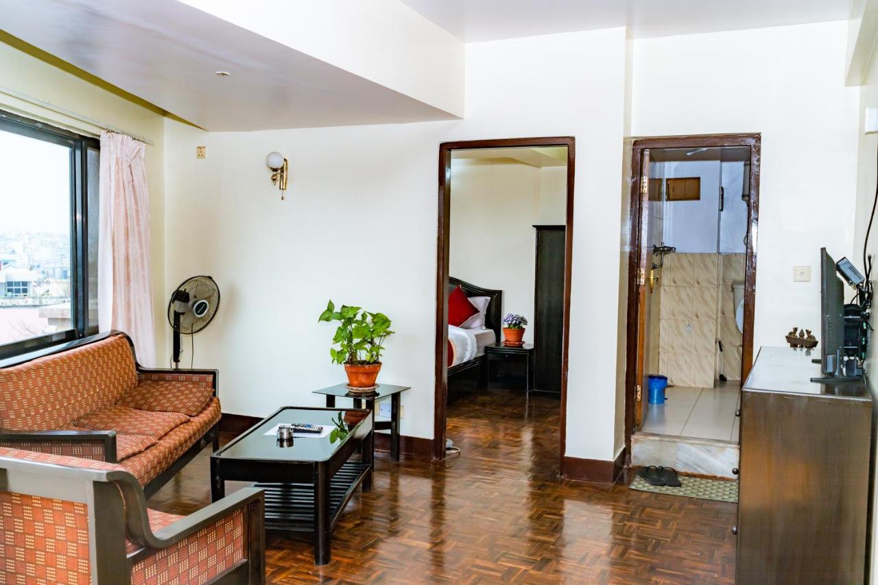 Kbb Hotel And Apartments Hosted By Hostmandu Lalitpur Екстериор снимка