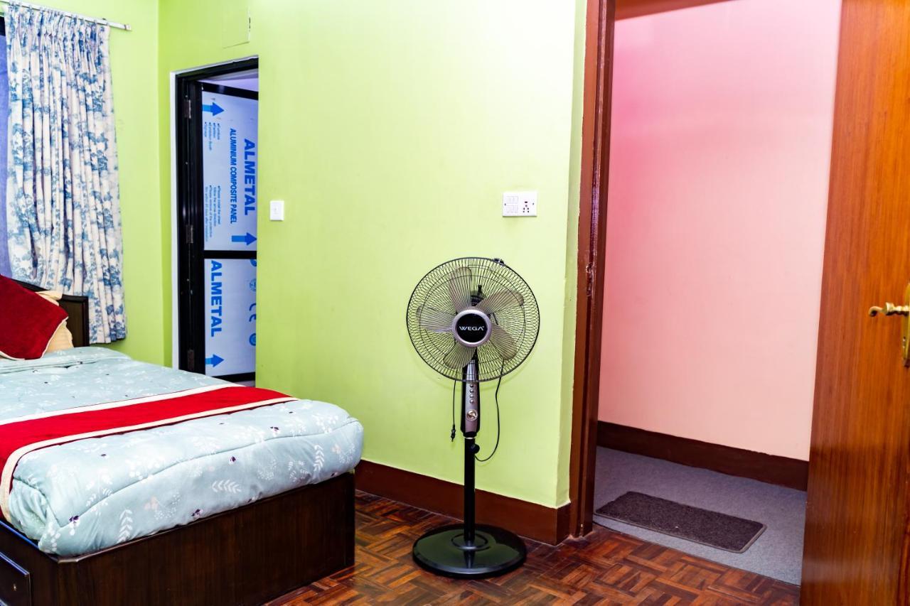 Kbb Hotel And Apartments Hosted By Hostmandu Lalitpur Екстериор снимка