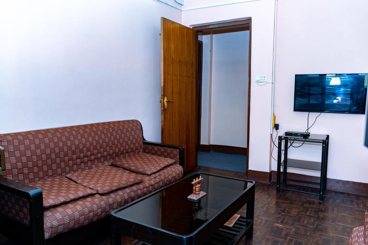Kbb Hotel And Apartments Hosted By Hostmandu Lalitpur Екстериор снимка