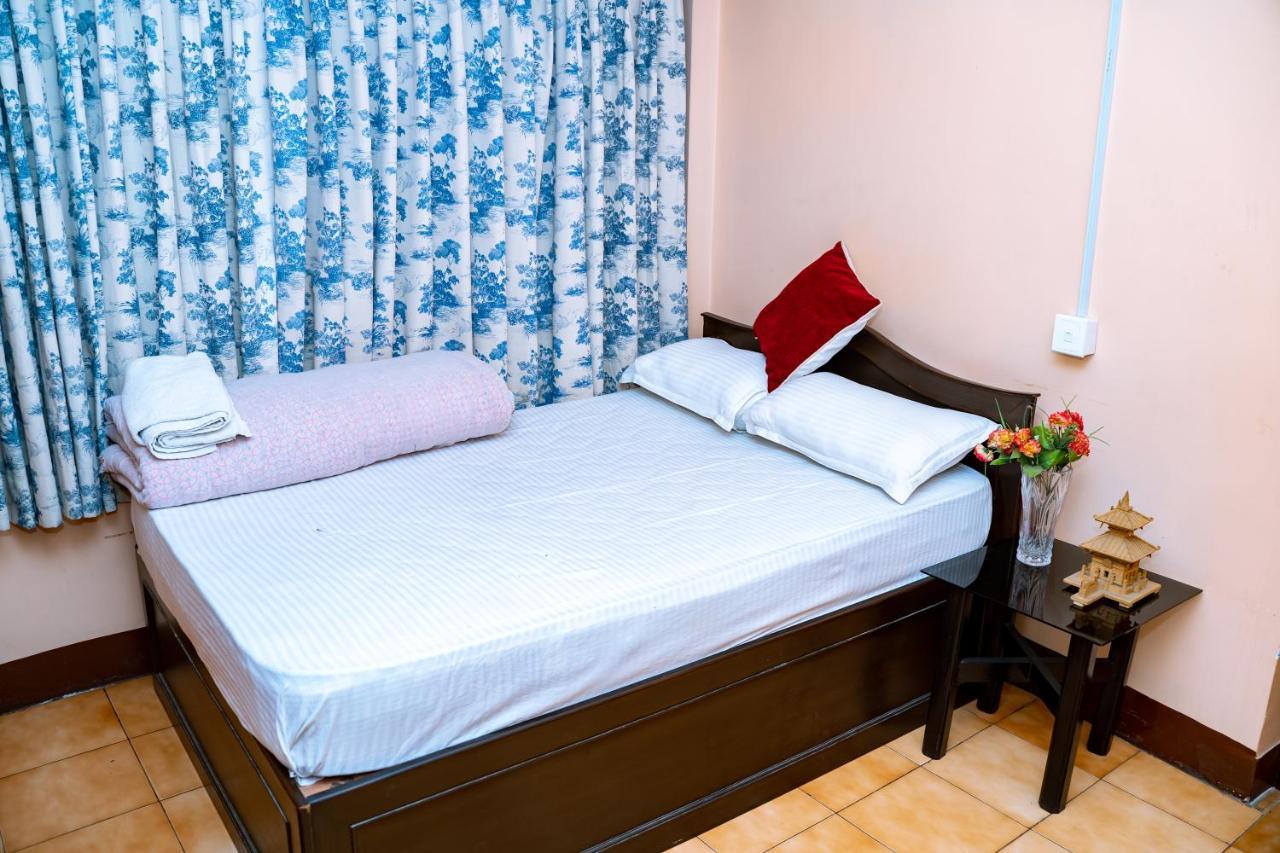 Kbb Hotel And Apartments Hosted By Hostmandu Lalitpur Екстериор снимка