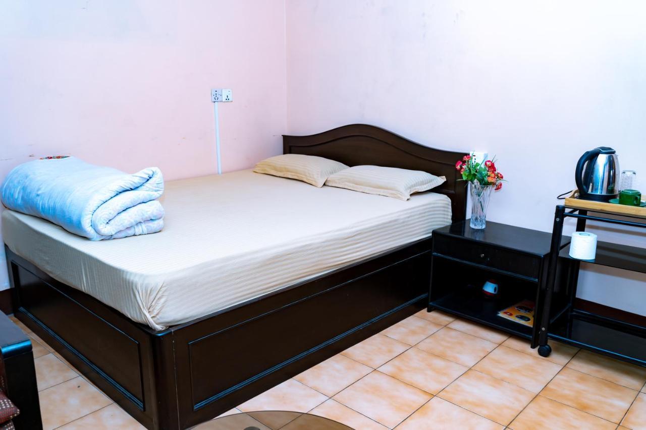 Kbb Hotel And Apartments Hosted By Hostmandu Lalitpur Екстериор снимка