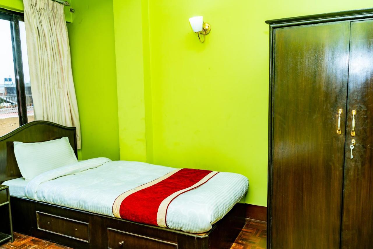 Kbb Hotel And Apartments Hosted By Hostmandu Lalitpur Екстериор снимка