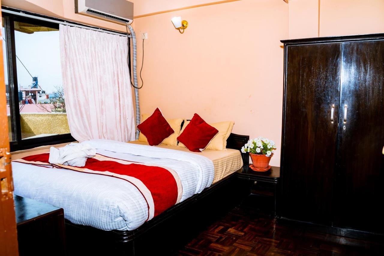 Kbb Hotel And Apartments Hosted By Hostmandu Lalitpur Екстериор снимка