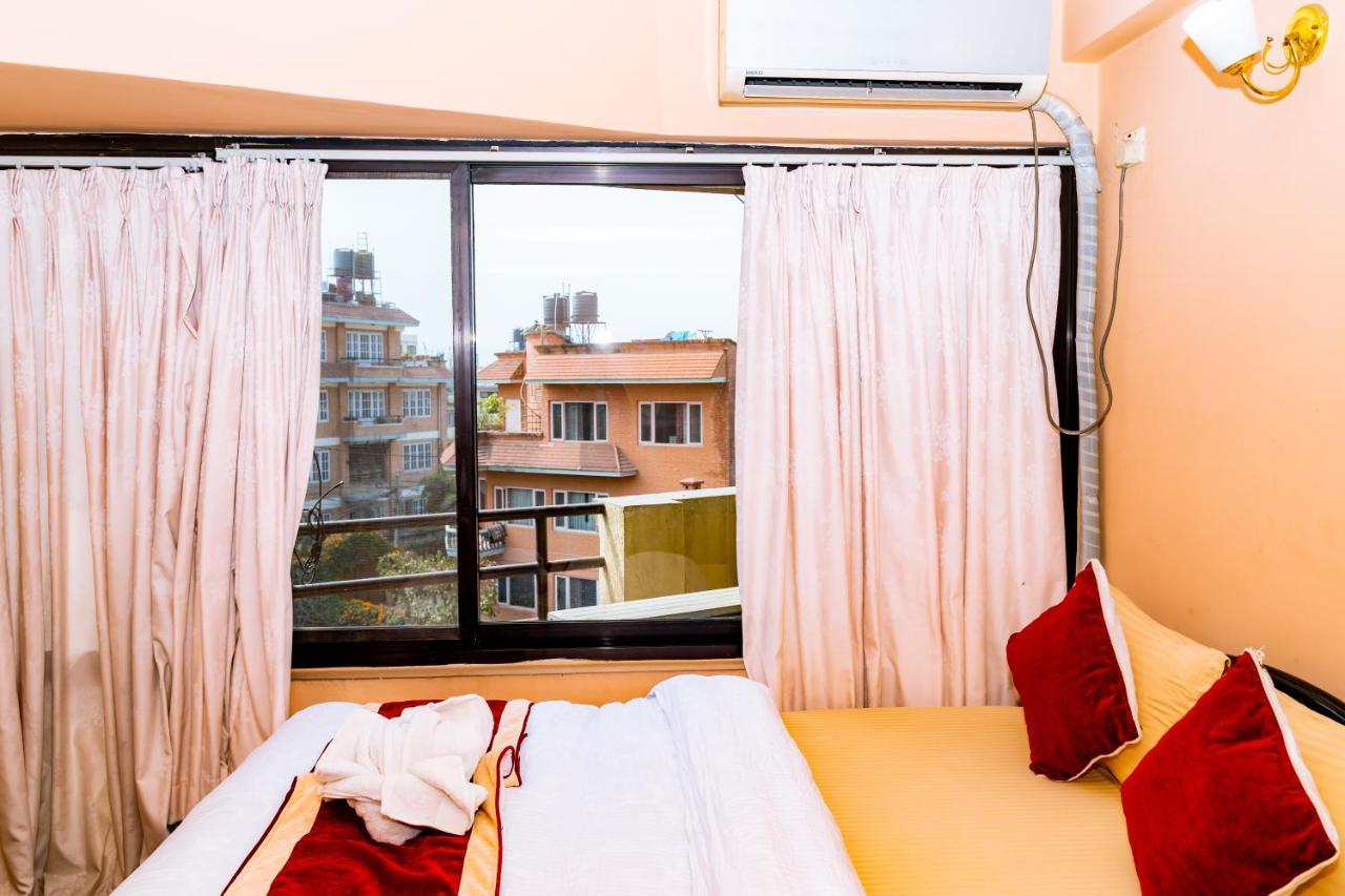 Kbb Hotel And Apartments Hosted By Hostmandu Lalitpur Екстериор снимка