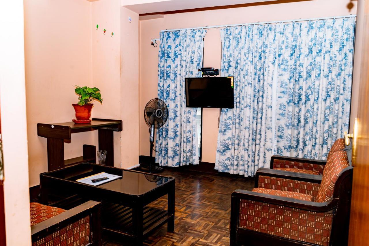 Kbb Hotel And Apartments Hosted By Hostmandu Lalitpur Екстериор снимка