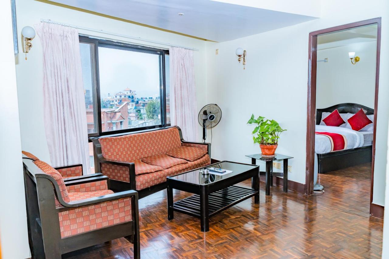 Kbb Hotel And Apartments Hosted By Hostmandu Lalitpur Екстериор снимка
