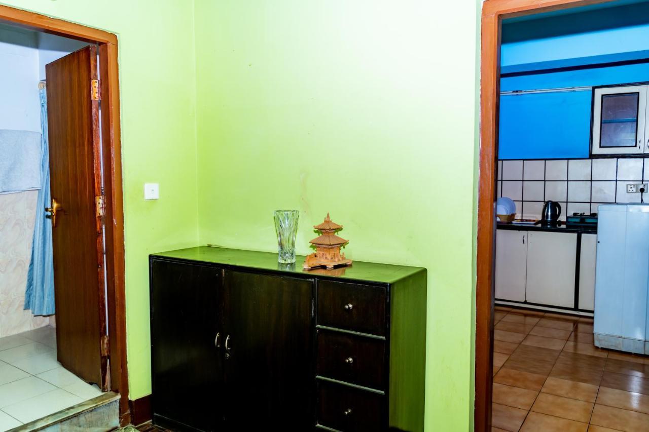 Kbb Hotel And Apartments Hosted By Hostmandu Lalitpur Екстериор снимка