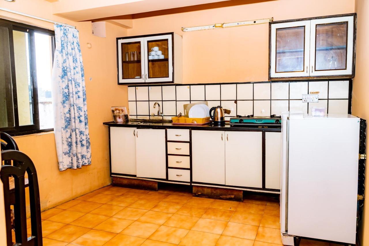 Kbb Hotel And Apartments Hosted By Hostmandu Lalitpur Екстериор снимка