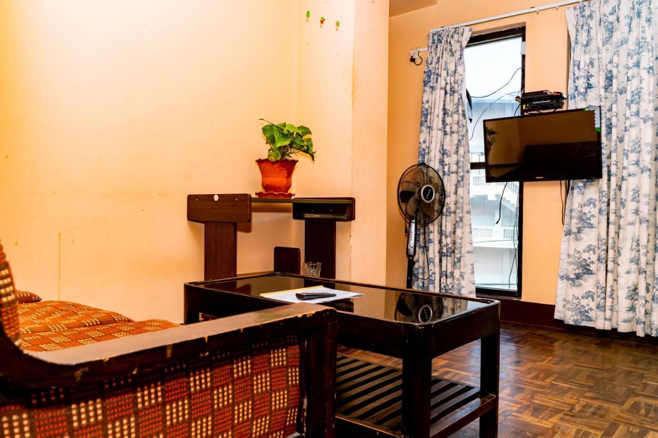 Kbb Hotel And Apartments Hosted By Hostmandu Lalitpur Екстериор снимка
