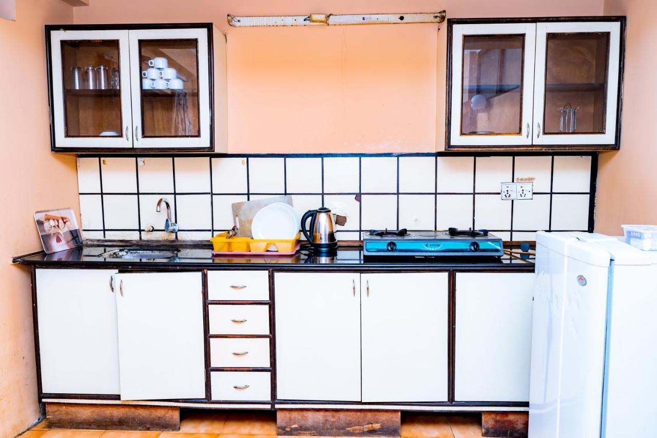 Kbb Hotel And Apartments Hosted By Hostmandu Lalitpur Екстериор снимка